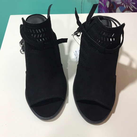 Peep Toe Suede Black Heels - Picture 3 of 7